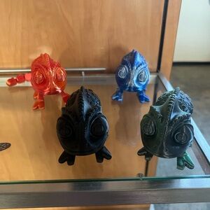 3-D Printed Moveable Geckos